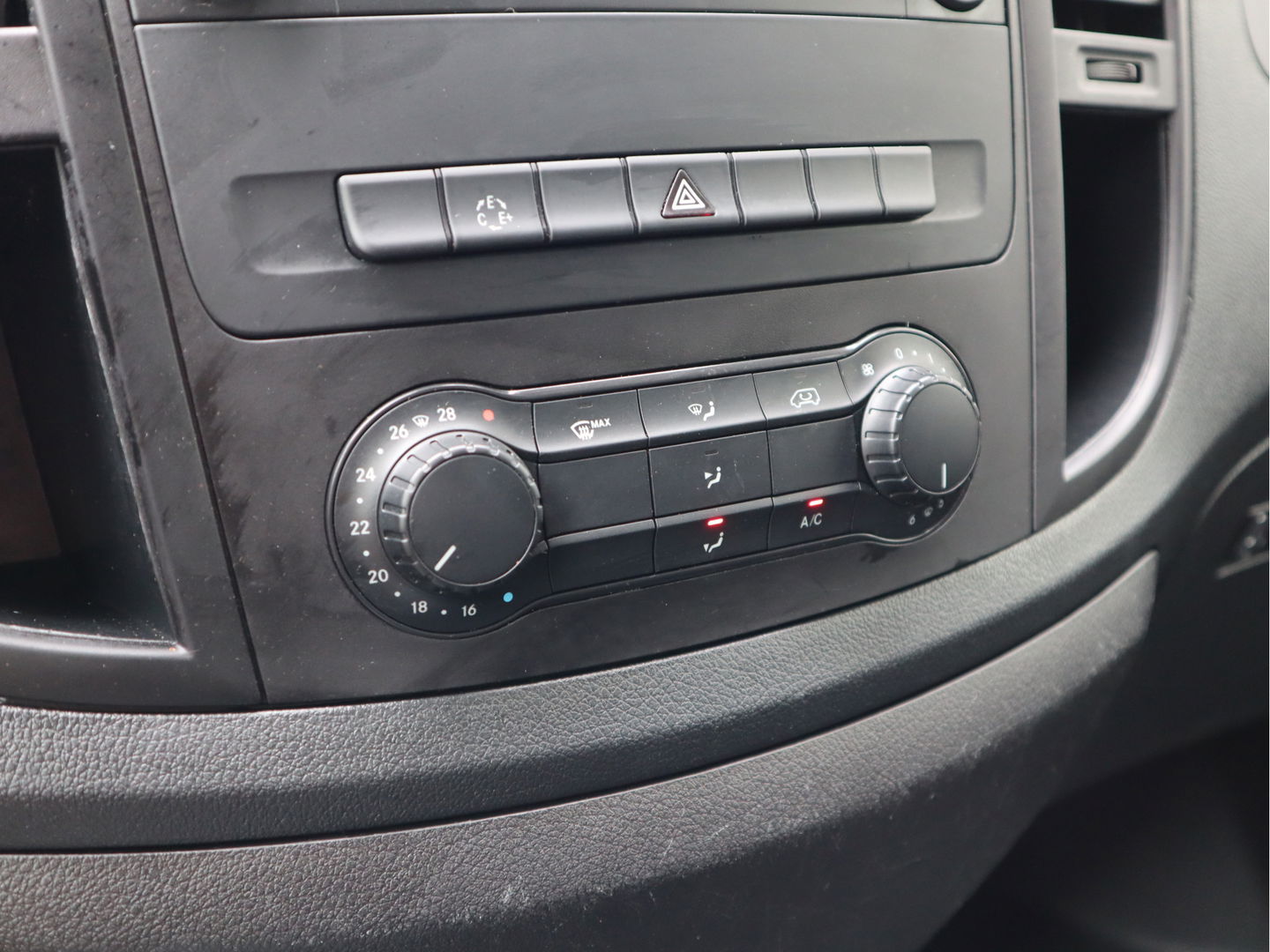 Mercedes-Benz eVito 41kWh Aviloo test 90,5% Lang L2 - Airco - Navi