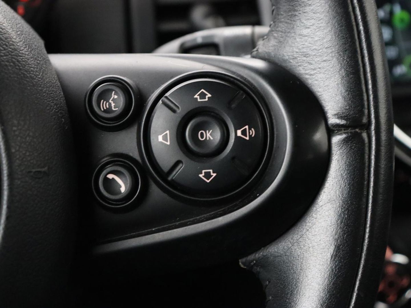 MINI Cooper 1.5 Cooper | Carplay | Cruise control | Navigatie | Full LED | Keyless | Airco | Bluetooth