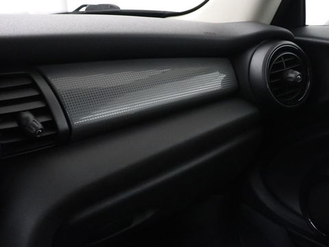 MINI Cooper 1.5 Cooper | Carplay | Cruise control | Navigatie | Full LED | Keyless | Airco | Bluetooth