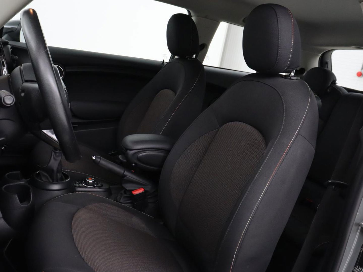 MINI Cooper 1.5 Cooper | Carplay | Cruise control | Navigatie | Full LED | Keyless | Airco | Bluetooth