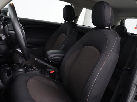 MINI Cooper 1.5 Cooper | Carplay | Cruise control | Navigatie | Full LED | Keyless | Airco | Bluetooth