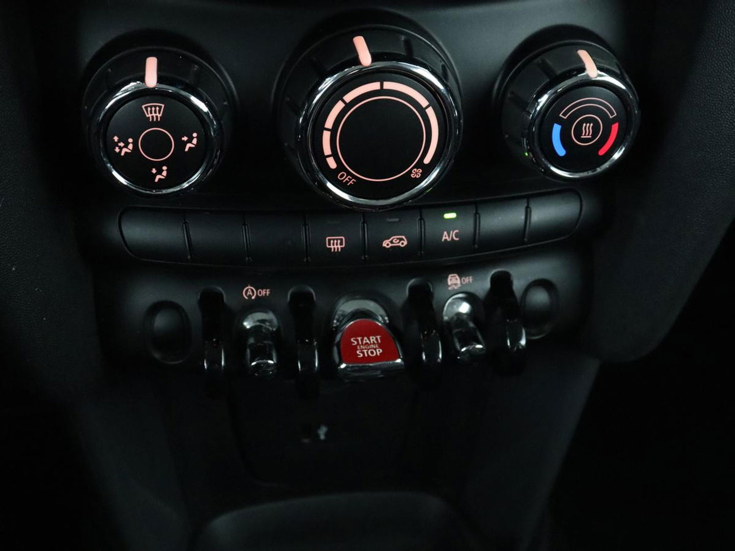 MINI Cooper 1.5 Cooper | Carplay | Cruise control | Navigatie | Full LED | Keyless | Airco | Bluetooth