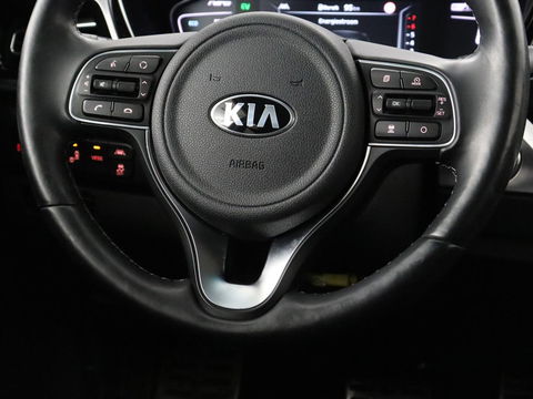 Kia Niro 1.6 GDi PHEV ExecutiveLine | Schuifdak | Stoelventilatie | Leder | Trekhaak | Adaptive cruise | JBL Sound | Full LED | Camera | Keyless | Carplay | Navigatie | Achterbankverwarming