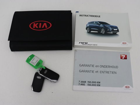Kia Niro 1.6 GDi PHEV ExecutiveLine | Schuifdak | Stoelventilatie | Leder | Trekhaak | Adaptive cruise | JBL Sound | Full LED | Camera | Keyless | Carplay | Navigatie | Achterbankverwarming