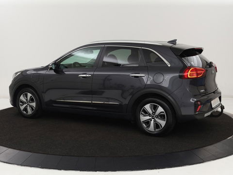 Kia Niro 1.6 GDi PHEV ExecutiveLine | Schuifdak | Stoelventilatie | Leder | Trekhaak | Adaptive cruise | JBL Sound | Full LED | Camera | Keyless | Carplay | Navigatie | Achterbankverwarming