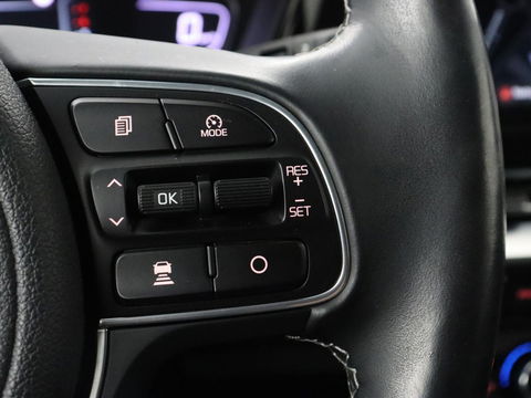 Kia Niro 1.6 GDi PHEV ExecutiveLine | Schuifdak | Stoelventilatie | Leder | Trekhaak | Adaptive cruise | JBL Sound | Full LED | Camera | Keyless | Carplay | Navigatie | Achterbankverwarming