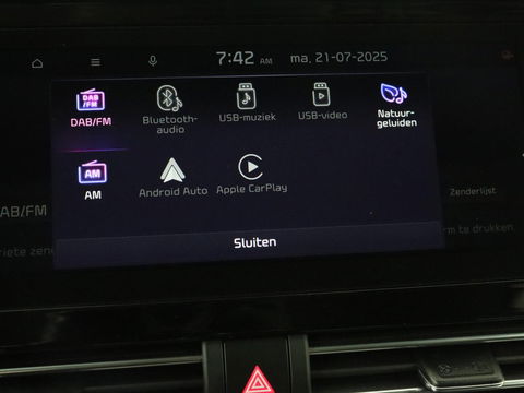 Kia Niro 1.6 GDi PHEV ExecutiveLine | Schuifdak | Stoelventilatie | Leder | Trekhaak | Adaptive cruise | JBL Sound | Full LED | Camera | Keyless | Carplay | Navigatie | Achterbankverwarming