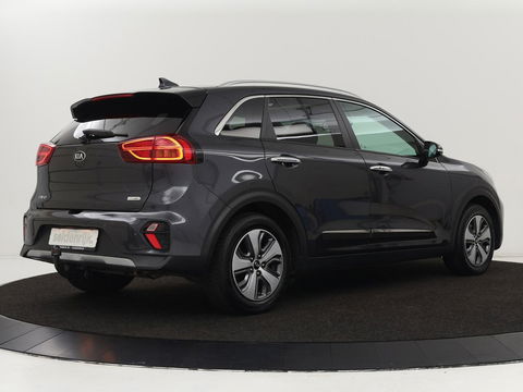 Kia Niro 1.6 GDi PHEV ExecutiveLine | Schuifdak | Stoelventilatie | Leder | Trekhaak | Adaptive cruise | JBL Sound | Full LED | Camera | Keyless | Carplay | Navigatie | Achterbankverwarming