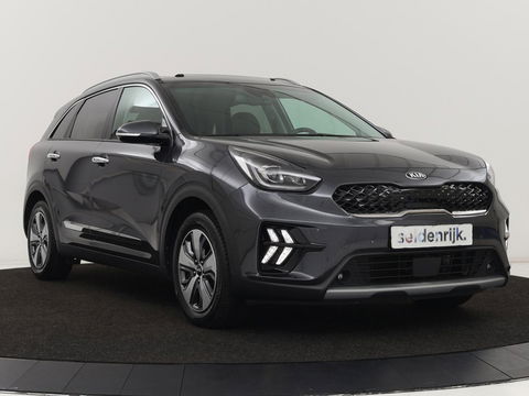 Kia Niro 1.6 GDi PHEV ExecutiveLine | Schuifdak | Stoelventilatie | Leder | Trekhaak | Adaptive cruise | JBL Sound | Full LED | Camera | Keyless | Carplay | Navigatie | Achterbankverwarming