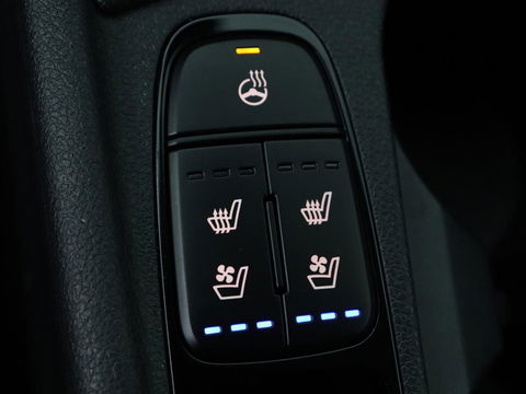 Kia Niro 1.6 GDi PHEV ExecutiveLine | Schuifdak | Stoelventilatie | Leder | Trekhaak | Adaptive cruise | JBL Sound | Full LED | Camera | Keyless | Carplay | Navigatie | Achterbankverwarming