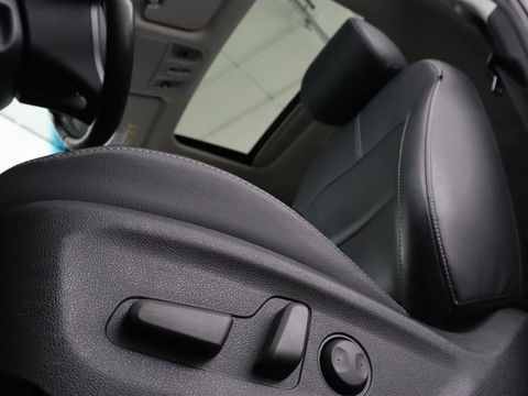 Kia Niro 1.6 GDi PHEV ExecutiveLine | Schuifdak | Stoelventilatie | Leder | Trekhaak | Adaptive cruise | JBL Sound | Full LED | Camera | Keyless | Carplay | Navigatie | Achterbankverwarming