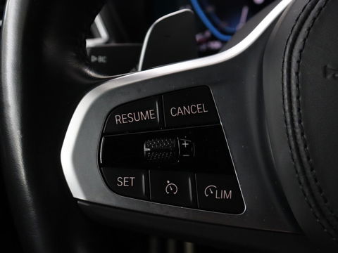 BMW X3 xDrive30e M Sport | Leder | Stoel & stuurverwarming | Camera | Sportstoelen | Carplay | Sfeerverlichting | Navigatie | Adaptief LED | Live Cockpit | 20'' lichtmetalen velgen