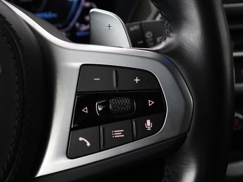BMW X3 xDrive30e M Sport | Leder | Stoel & stuurverwarming | Camera | Sportstoelen | Carplay | Sfeerverlichting | Navigatie | Adaptief LED | Live Cockpit | 20'' lichtmetalen velgen