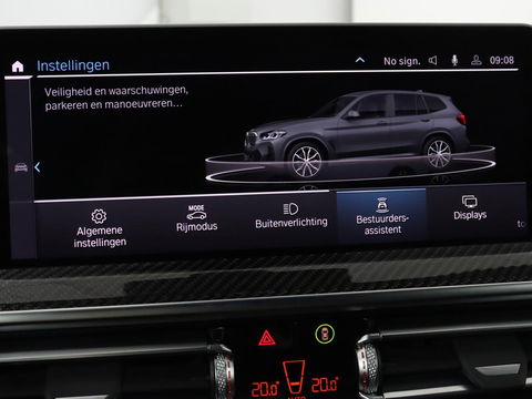 BMW X3 xDrive30e M Sport | Leder | Stoel & stuurverwarming | Camera | Sportstoelen | Carplay | Sfeerverlichting | Navigatie | Adaptief LED | Live Cockpit | 20'' lichtmetalen velgen