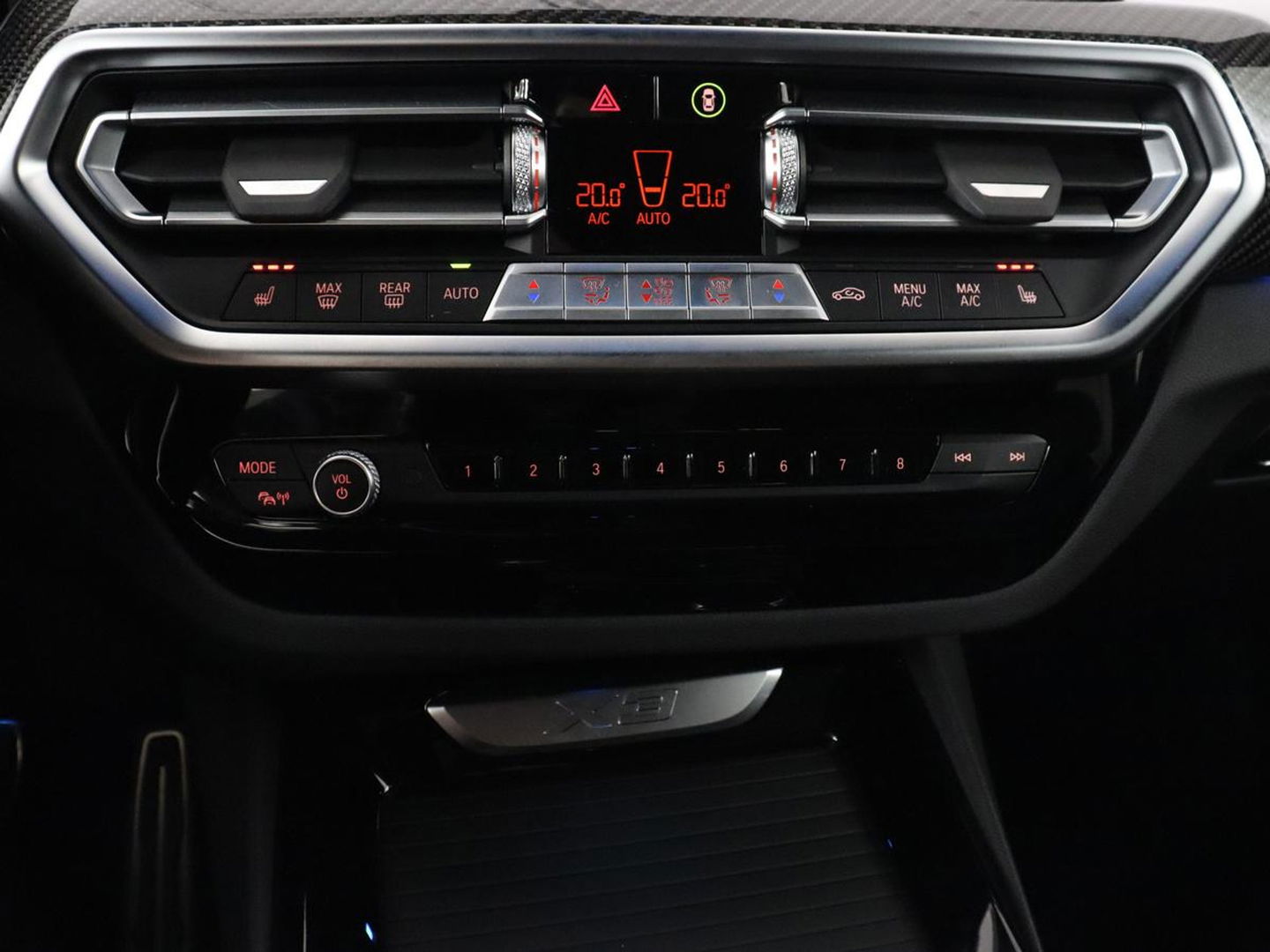 BMW X3 xDrive30e M Sport | Leder | Stoel & stuurverwarming | Camera | Sportstoelen | Carplay | Sfeerverlichting | Navigatie | Adaptief LED | Live Cockpit | 20'' lichtmetalen velgen