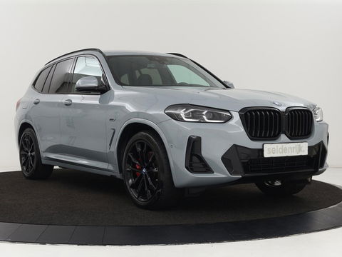 BMW X3 xDrive30e M Sport | Leder | Stoel & stuurverwarming | Camera | Sportstoelen | Carplay | Sfeerverlichting | Navigatie | Adaptief LED | Live Cockpit | 20'' lichtmetalen velgen