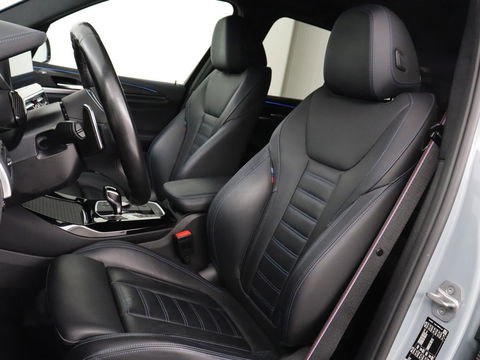 BMW X3 xDrive30e M Sport | Leder | Stoel & stuurverwarming | Camera | Sportstoelen | Carplay | Sfeerverlichting | Navigatie | Adaptief LED | Live Cockpit | 20'' lichtmetalen velgen