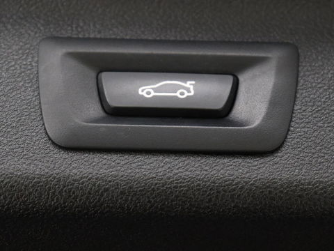 BMW 5 Serie 530e High Executive| Head-Up | Leder | Stoelverwarming | Camera | Carplay | Live Cockpit | Naviagtie | Park Assist | Full LED