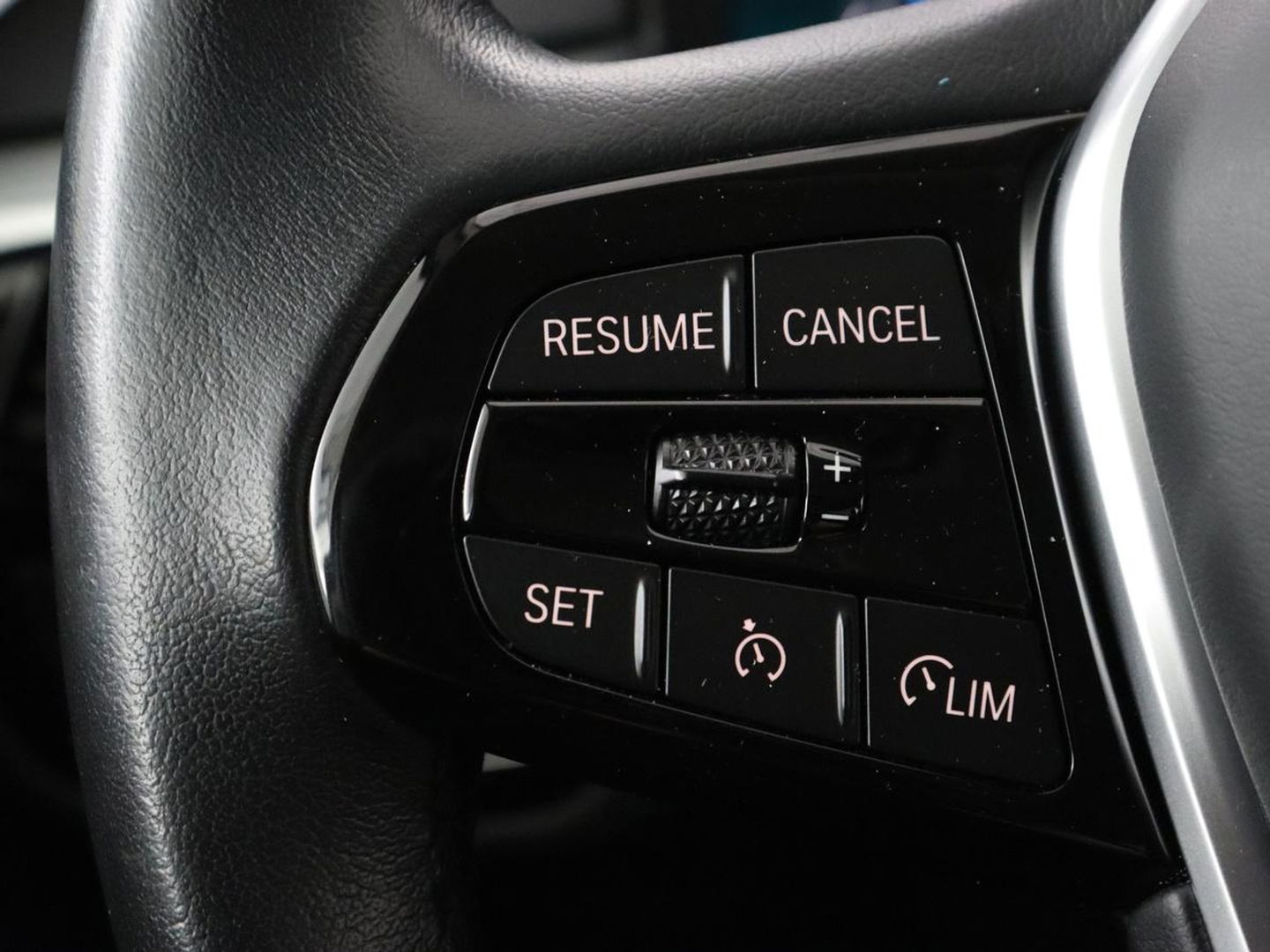 BMW 5 Serie 530e High Executive| Head-Up | Leder | Stoelverwarming | Camera | Carplay | Live Cockpit | Naviagtie | Park Assist | Full LED