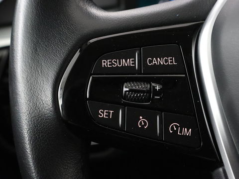 BMW 5 Serie 530e High Executive| Head-Up | Leder | Stoelverwarming | Camera | Carplay | Live Cockpit | Naviagtie | Park Assist | Full LED