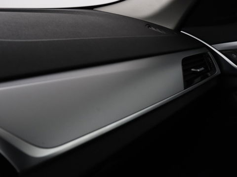 BMW 5 Serie 530e High Executive| Head-Up | Leder | Stoelverwarming | Camera | Carplay | Live Cockpit | Naviagtie | Park Assist | Full LED