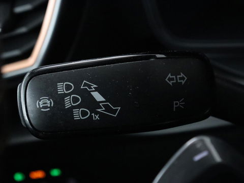 CUPRA Leon 1.4 e-Hybrid VZ | 245pk | Stoel & stuurverwarming | Camera | Carplay | Adaptive cruise | Navigatie | Keyless | Full LED | PHEV