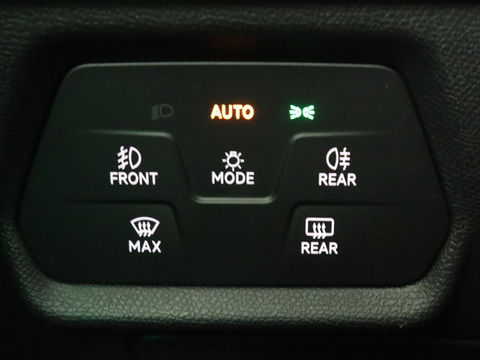 CUPRA Leon 1.4 e-Hybrid VZ | 245pk | Stoel & stuurverwarming | Camera | Carplay | Adaptive cruise | Navigatie | Keyless | Full LED | PHEV