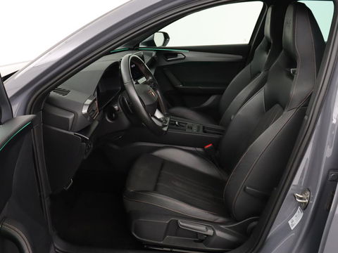 CUPRA Leon 1.4 e-Hybrid VZ | 245pk | Stoel & stuurverwarming | Camera | Carplay | Adaptive cruise | Navigatie | Keyless | Full LED | PHEV