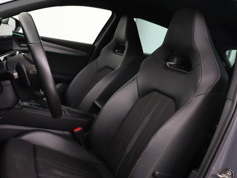 CUPRA Leon 1.4 e-Hybrid VZ | 245pk | Stoel & stuurverwarming | Camera | Carplay | Adaptive cruise | Navigatie | Keyless | Full LED | PHEV
