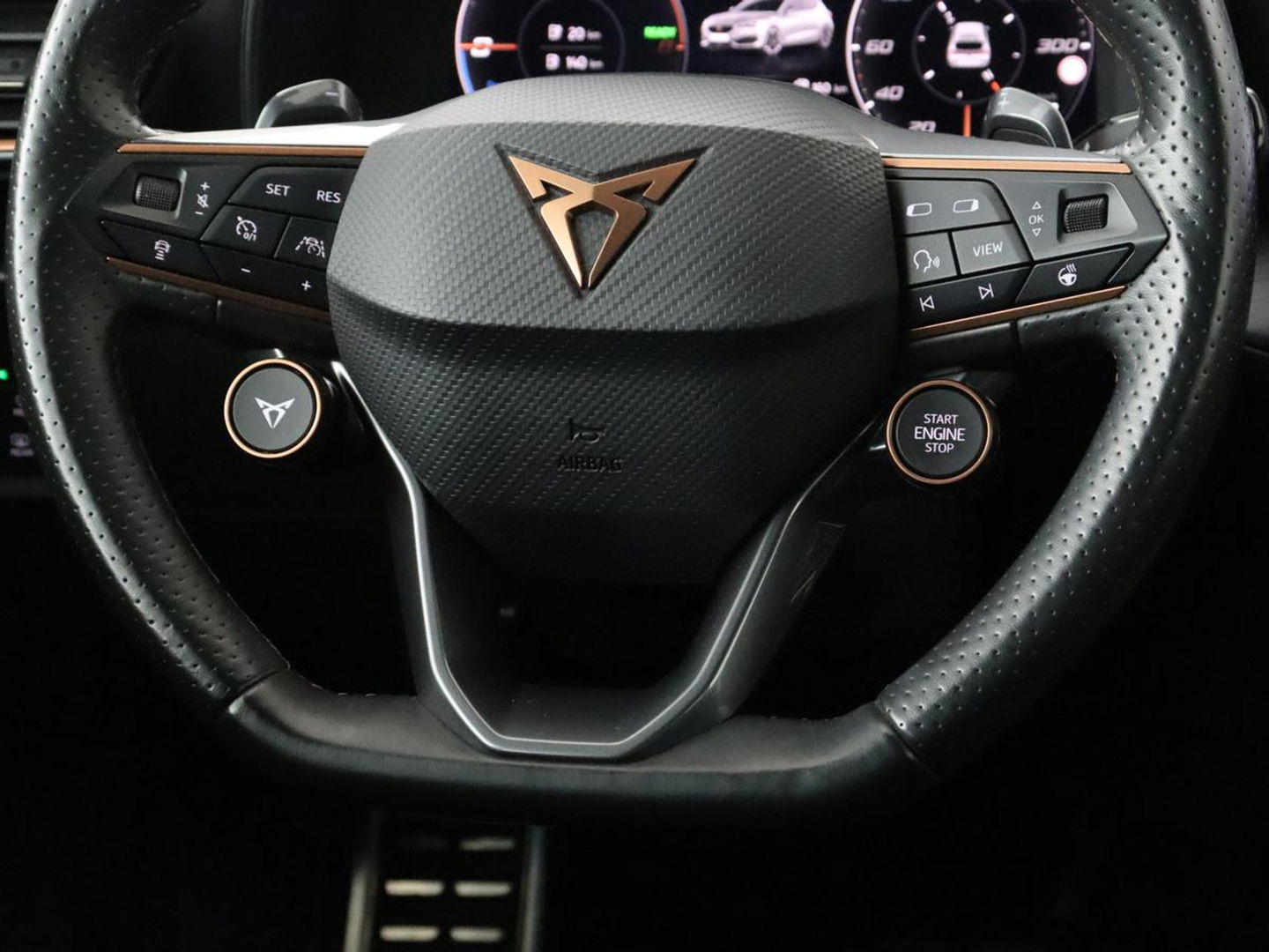 CUPRA Leon 1.4 e-Hybrid VZ | 245pk | Stoel & stuurverwarming | Camera | Carplay | Adaptive cruise | Navigatie | Keyless | Full LED | PHEV