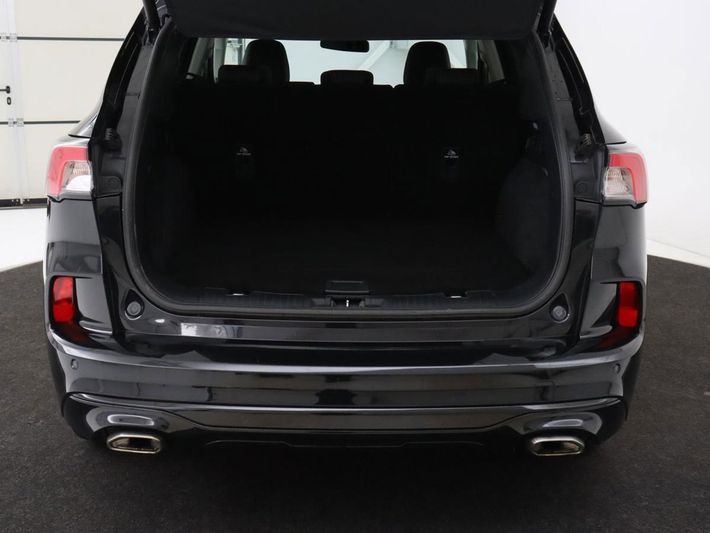 Ford Kuga 2.5 PHEV Vignale | Panoramadak | Leder | Head-Up | Stoel & stuurverwarming | Camera | Adaptive cruise | B&O Sound | Carplay | Navigatie | Full LED | Keyless