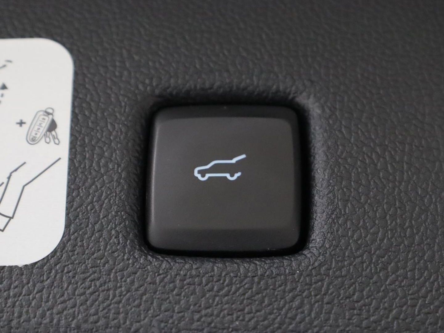 Ford Kuga 2.5 PHEV Vignale | Panoramadak | Leder | Head-Up | Stoel & stuurverwarming | Camera | Adaptive cruise | B&O Sound | Carplay | Navigatie | Full LED | Keyless