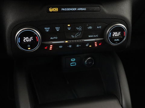 Ford Kuga 2.5 PHEV Vignale | Panoramadak | Leder | Head-Up | Stoel & stuurverwarming | Camera | Adaptive cruise | B&O Sound | Carplay | Navigatie | Full LED | Keyless