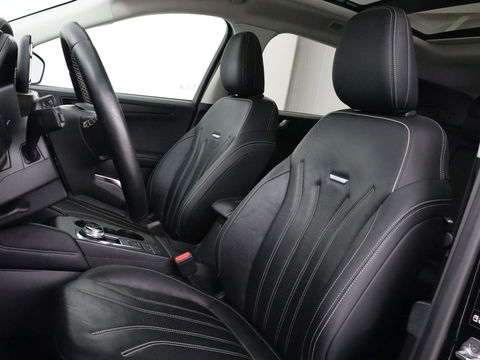 Ford Kuga 2.5 PHEV Vignale | Panoramadak | Leder | Head-Up | Stoel & stuurverwarming | Camera | Adaptive cruise | B&O Sound | Carplay | Navigatie | Full LED | Keyless