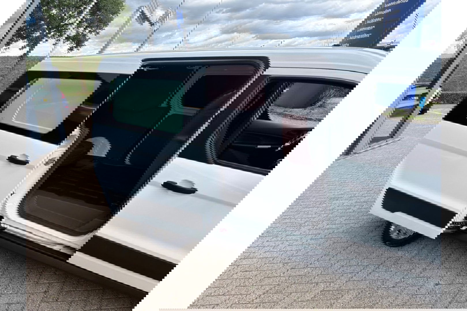 Ford Transit Connect 1.5 ECOBLUE L2 AUTOMAAT AIRCO 2xSCHUIFDEUR 3ZITPL