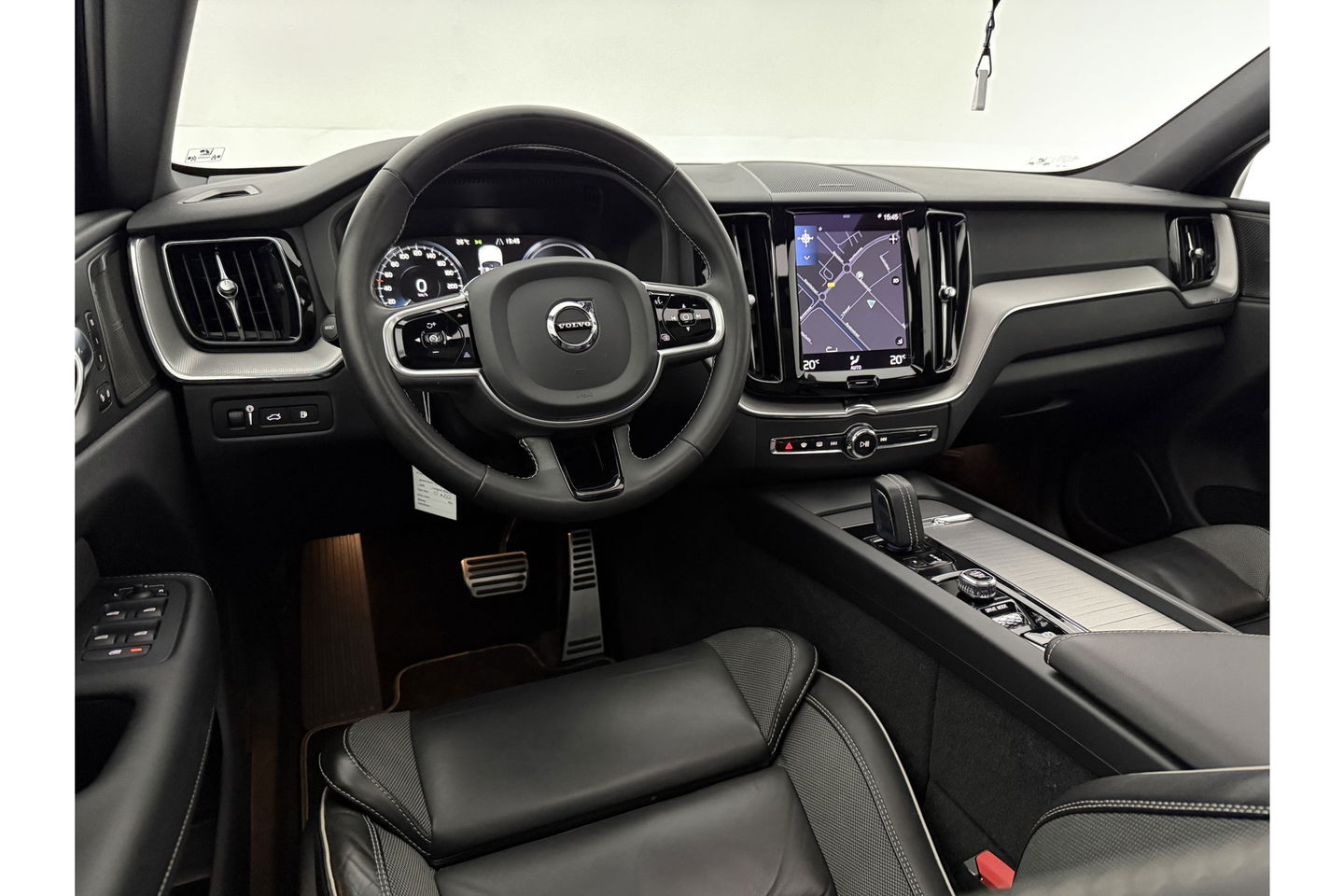 Volvo XC60 2.0 T6 Recharge 340PK Plug-in Hybrid AWD R-design Pano LED H/K Virtual Carlpay Camera Memory Clima Cruise Navi PDC 21''LMV