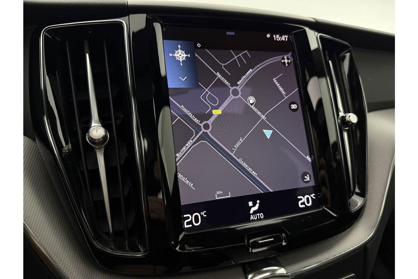 Volvo XC60 2.0 T6 Recharge 340PK Plug-in Hybrid AWD R-design Pano LED H/K Virtual Carlpay Camera Memory Clima Cruise Navi PDC 21''LMV