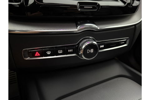 Volvo XC60 2.0 T6 Recharge 340PK Plug-in Hybrid AWD R-design Pano LED H/K Virtual Carlpay Camera Memory Clima Cruise Navi PDC 21''LMV