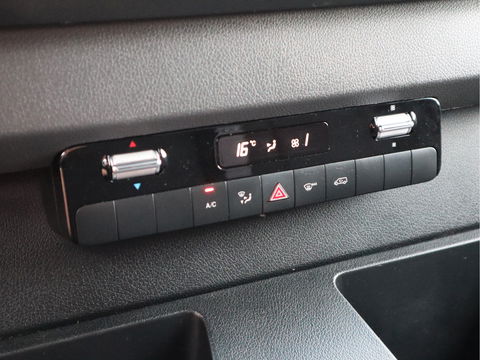Mercedes-Benz Sprinter 314 CDI Automaat L2H2 RDW Euro 6 - Trekhaak - Airco - 3 Zits