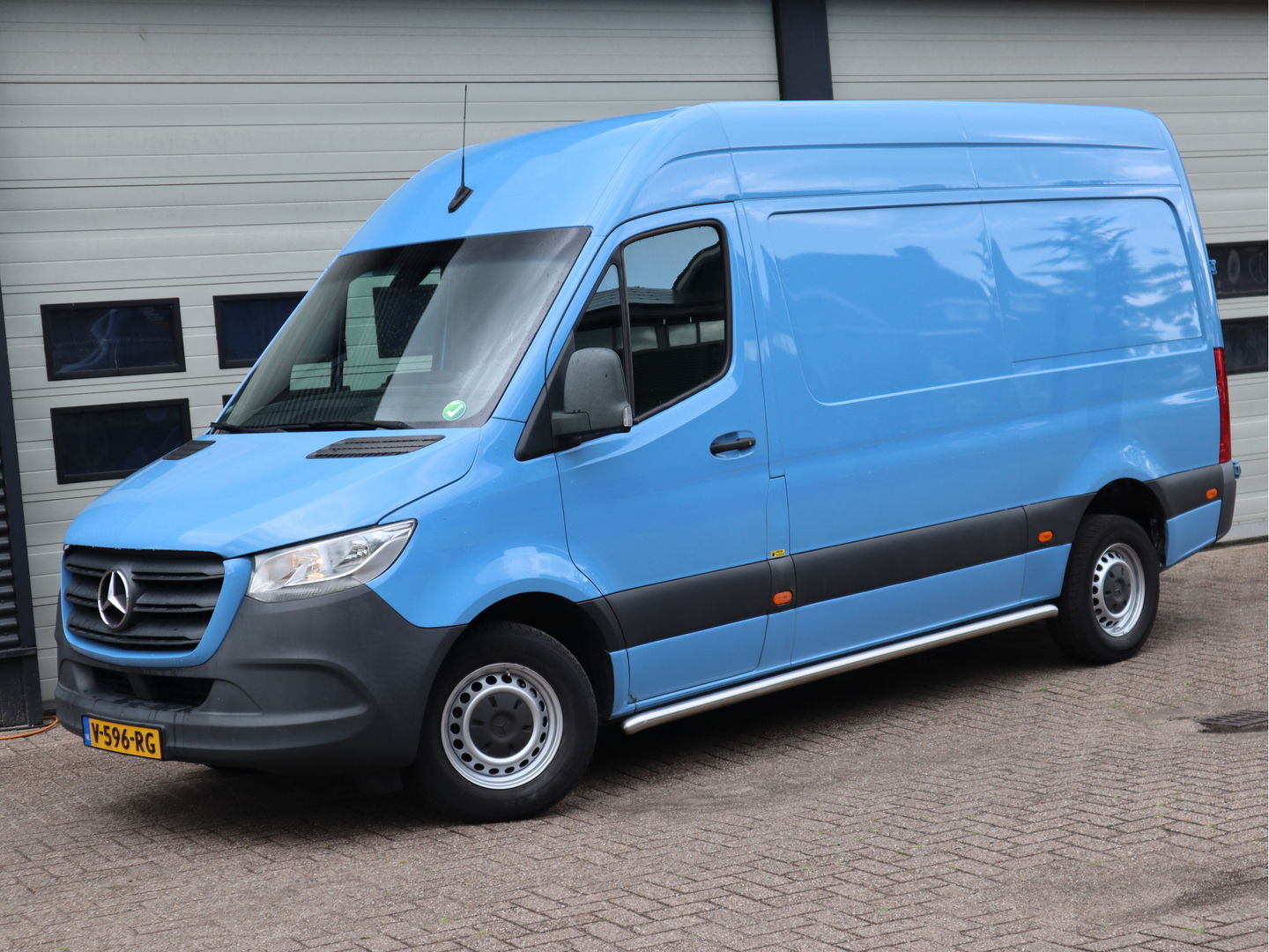 Mercedes-Benz Sprinter 314 CDI Automaat L2H2 RDW Euro 6 - Trekhaak - Airco - 3 Zits