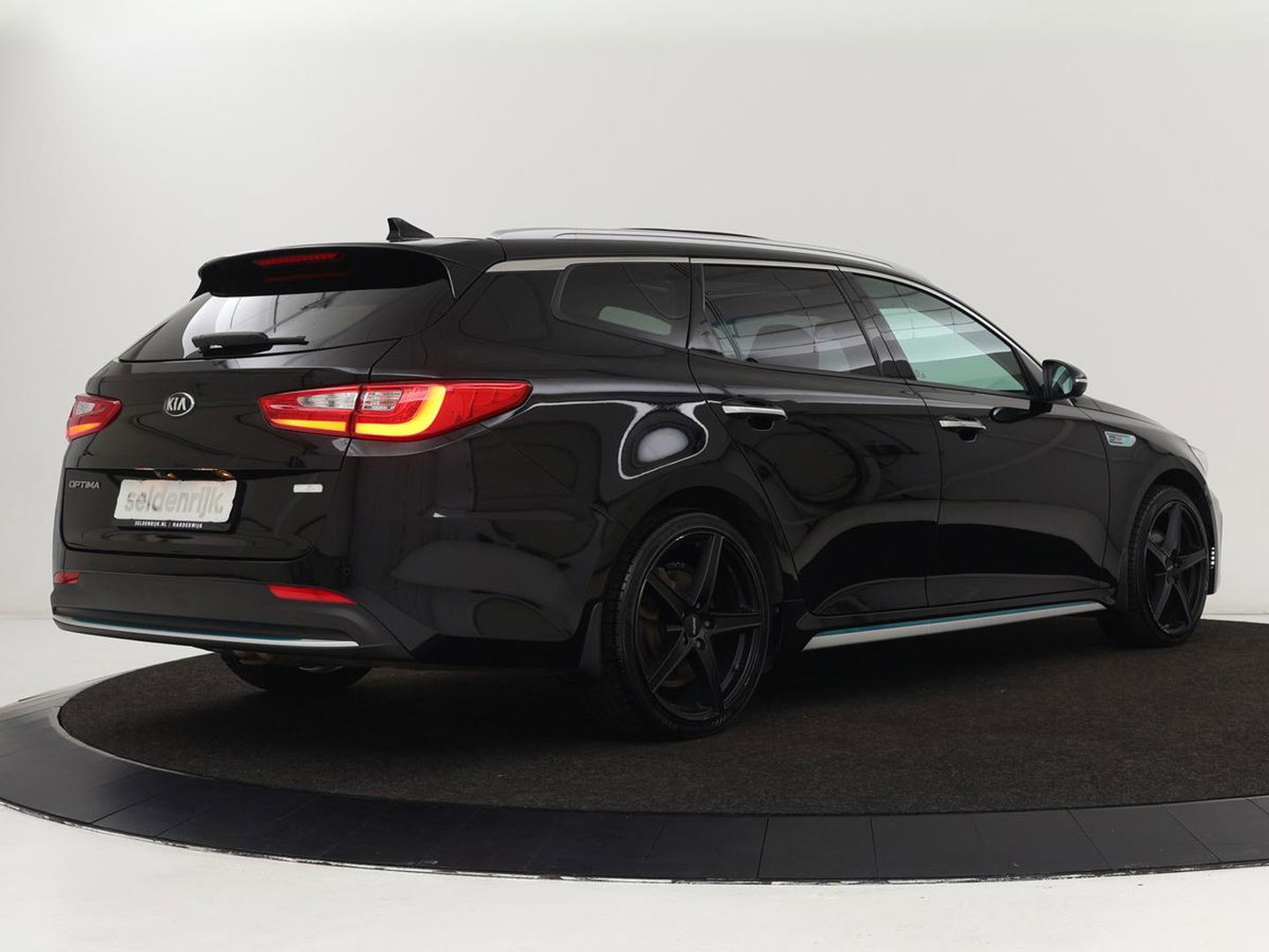 Kia Optima 2.0 GDI PHEV ExecutiveLine | Panoramadak | Stoelventilatie | Leder | Adaptive cruise | 360 Camera | Harman/Kardon | Carplay | Stoel & stuurverwarming | Keyless | Navigatie