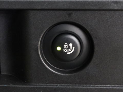 BMW 3-serie 320e M Sport | Head-Up | Adaptive cruise | Trekhaak | Leder | Stoelverwarming | Camera | Keyless | Adaptief LED | Carplay | Sfeerverlichting | Navigatie