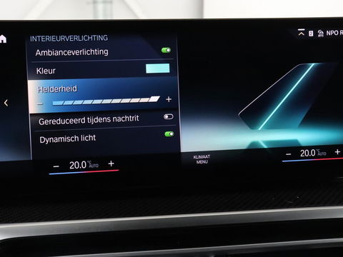 BMW 3-serie 320e M Sport | Head-Up | Adaptive cruise | Trekhaak | Leder | Stoelverwarming | Camera | Keyless | Adaptief LED | Carplay | Sfeerverlichting | Navigatie