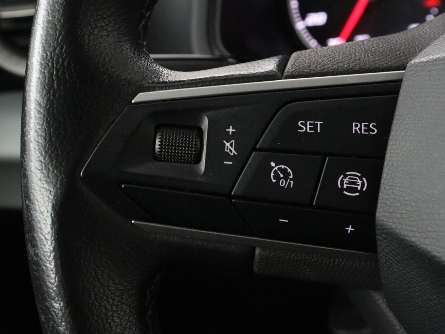 SEAT Arona 1.0 TSI Style | Carplay | Full LED | Climate control | Parkeerhulp | Cruise control | Bluetooth | DAB