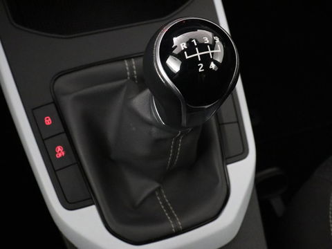 SEAT Arona 1.0 TSI Style | Carplay | Full LED | Climate control | Parkeerhulp | Cruise control | Bluetooth | DAB