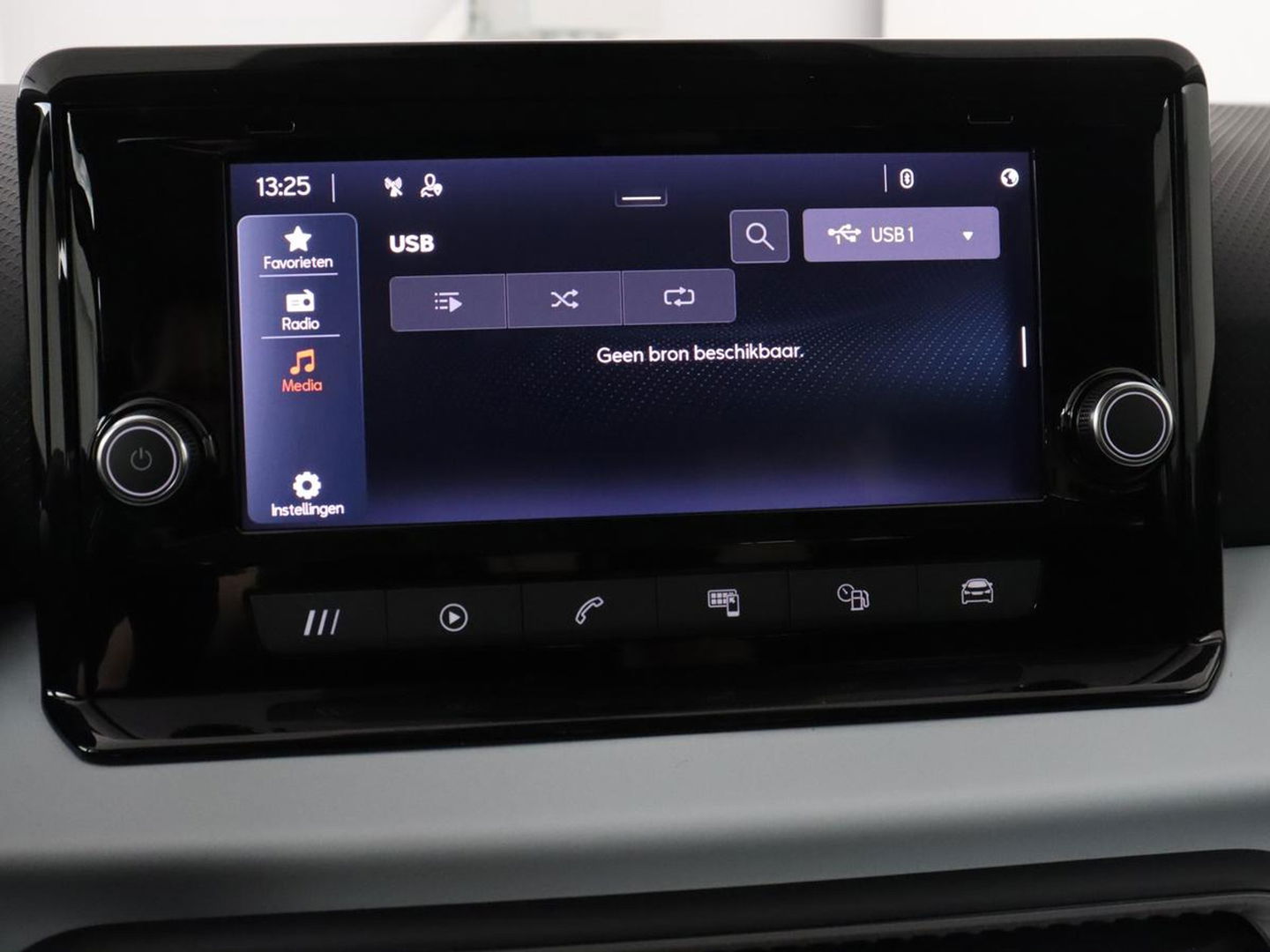 SEAT Arona 1.0 TSI Style | Carplay | Full LED | Climate control | Parkeerhulp | Cruise control | Bluetooth | DAB