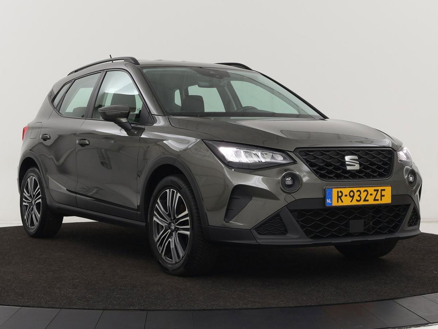 SEAT Arona 1.0 TSI Style | Carplay | Full LED | Climate control | Parkeerhulp | Cruise control | Bluetooth | DAB