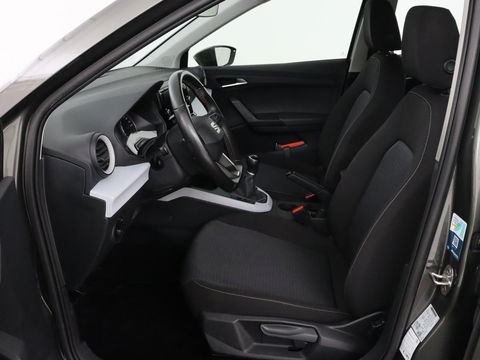 SEAT Arona 1.0 TSI Style | Carplay | Full LED | Climate control | Parkeerhulp | Cruise control | Bluetooth | DAB