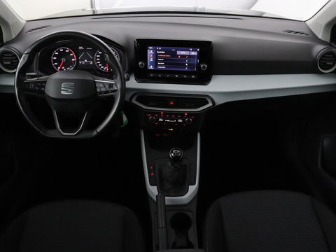 SEAT Arona 1.0 TSI Style | Carplay | Full LED | Climate control | Parkeerhulp | Cruise control | Bluetooth | DAB