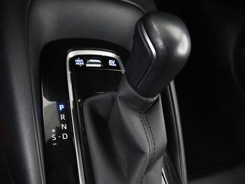Toyota Corolla 2.0 Hybrid Dynamic | Carplay | Adaptive cruise | Navigatie | Camera | Full LED | Climate control | Keyless | DAB | Getint glas